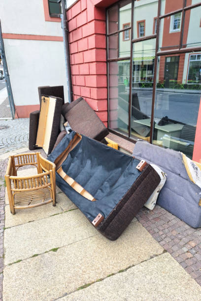 Best Furniture Removal  in Lowell, OR